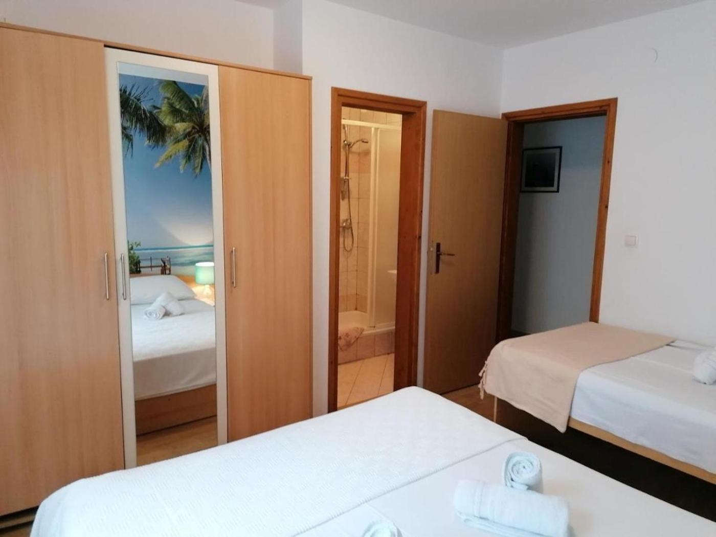 Apartments Мали-Лошинь Экстерьер фото