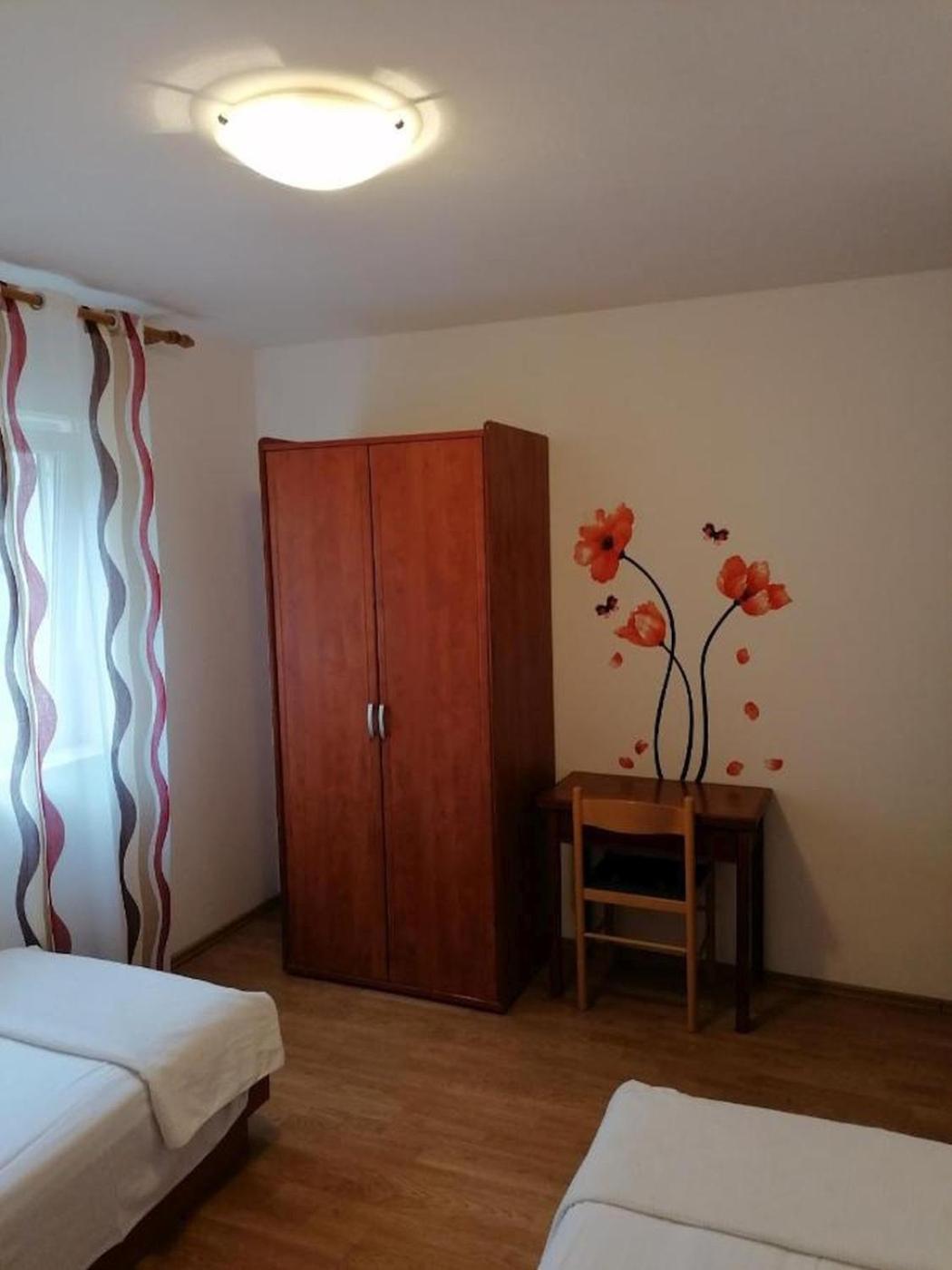 Apartments Мали-Лошинь Экстерьер фото